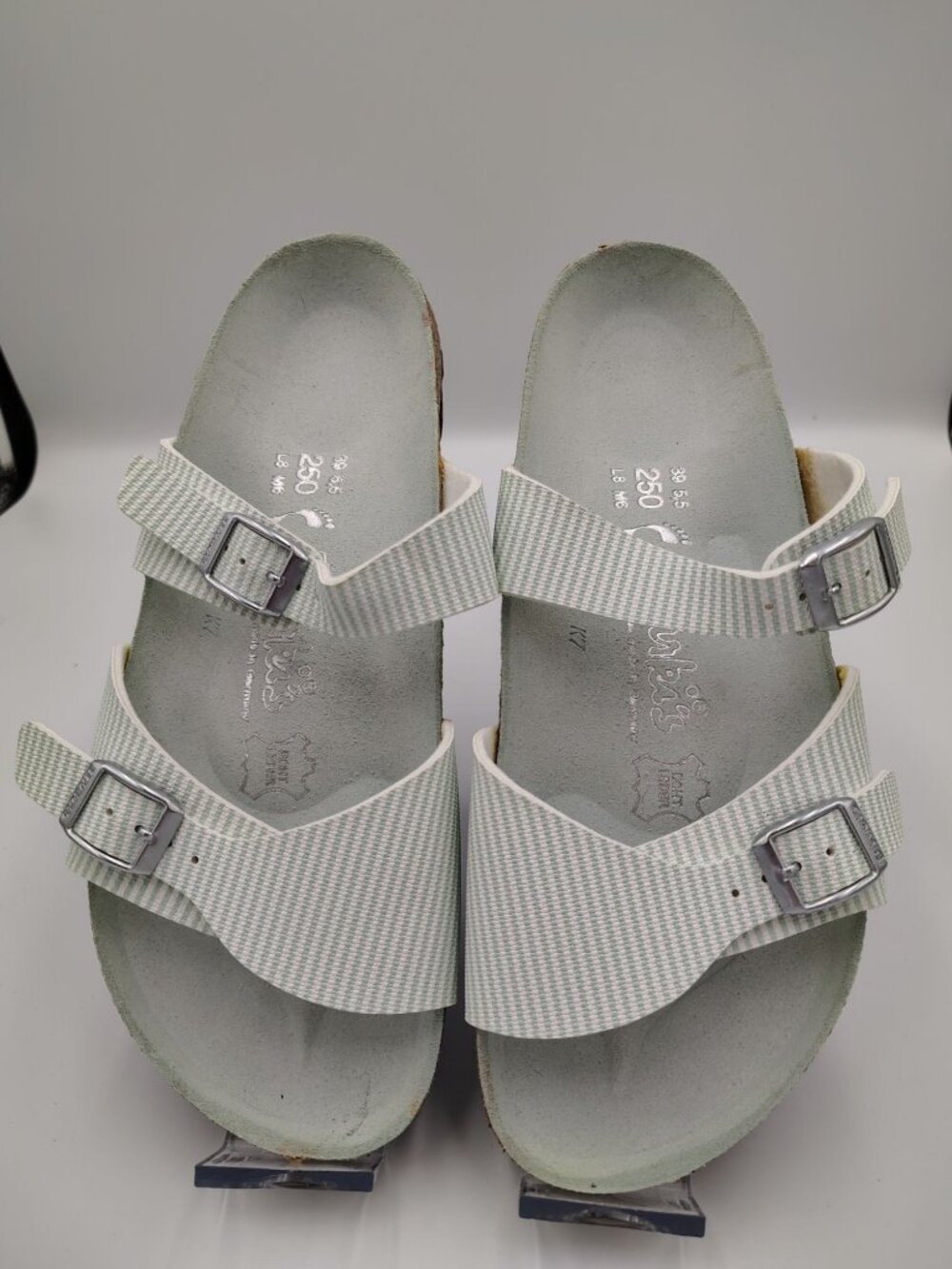 Birki's Women's Striped Aziza Sandals Size Women's 8 Men's 6 EU 39 Adjustable Bu - Picture 1 of 4